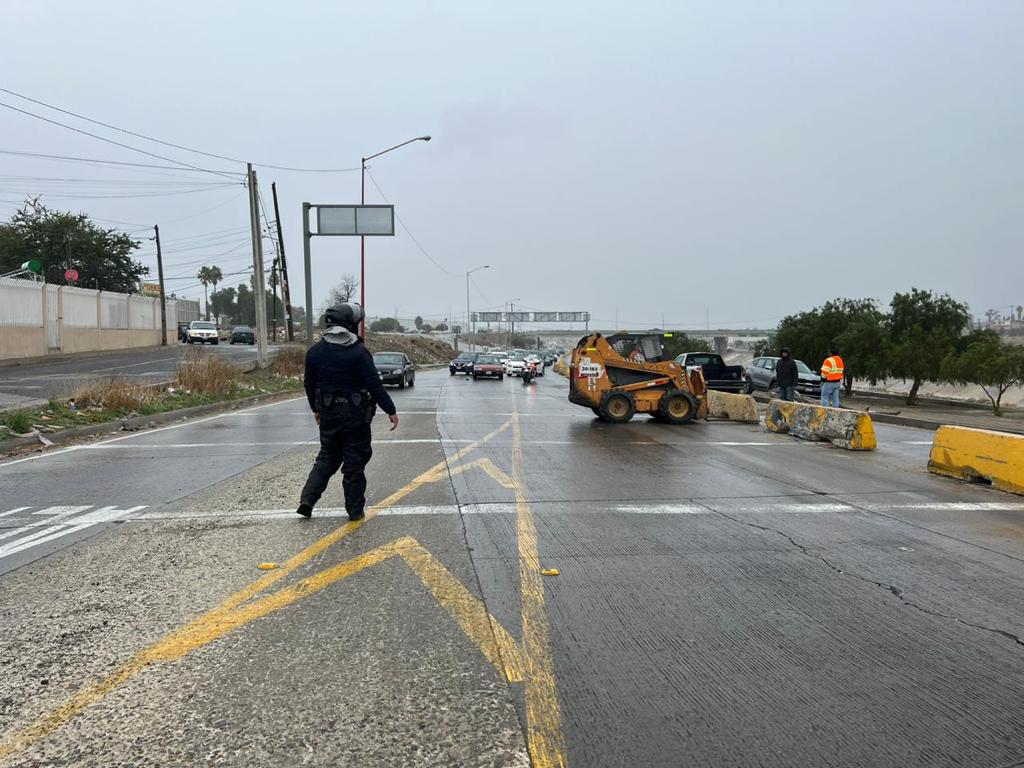 Cierran Terrapl N Del Puente Los Olivos