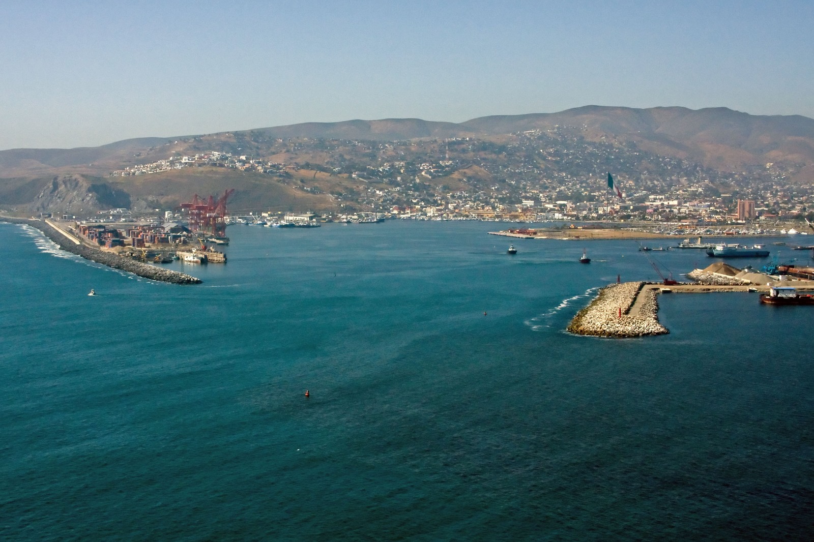 Encuentran Cad Ver Flotando En El Mar De Ensenada