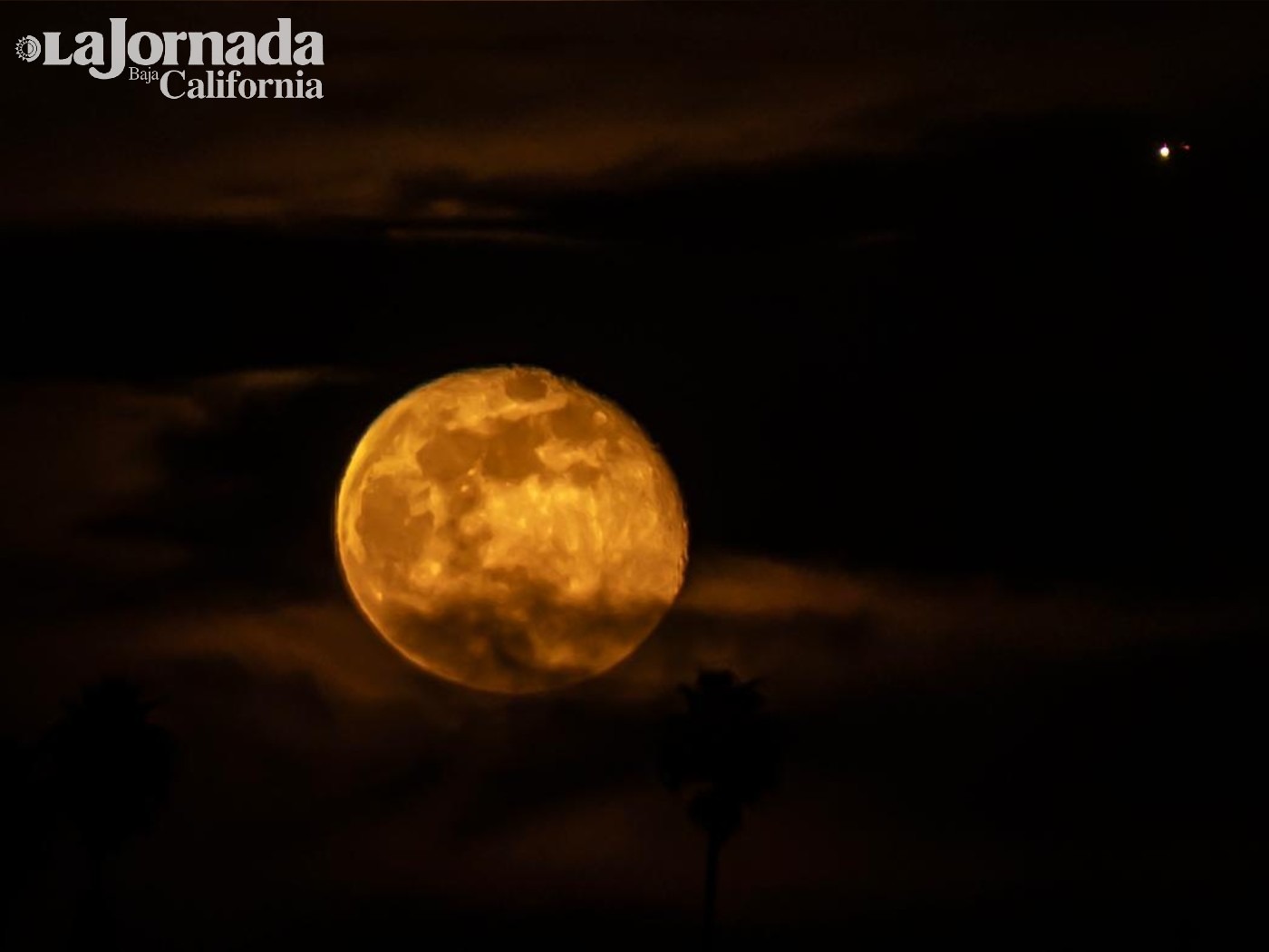 La Ltima Luna Llena Del A O Ilumina El Cielo De Baja California