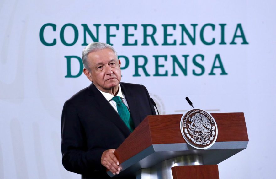 López Obrador. Foto Luis Castillo / La Jornada