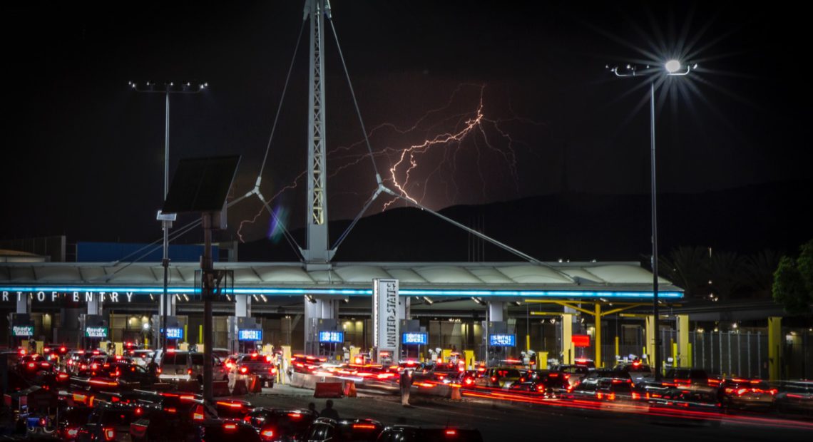 tormenta eléctrica en Tijuana, 4 de octubre. Foto Omar Martínez