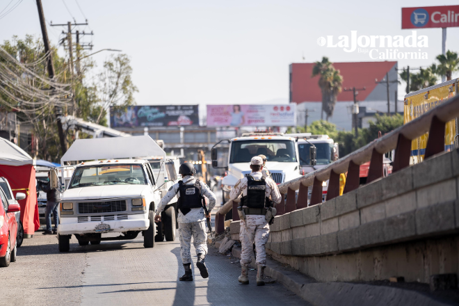 Evacúan a 300 personas de la clínica 20 del IMSS por fuga de gas en el Díaz Ordaz