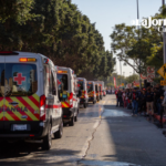 Previo al recorrido de los contingentes, el presidente municipal de Tijuana encabezó una ceremonia cívica conmemorativa en el patio central de Palacio Municipal.