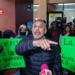 Posteriormente ingresaron al ayuntamiento para exigir un diálogo con la presidenta municipal, Rocío Adame.