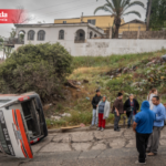 taxi-volcado-en-colonia-Los-Reyes1